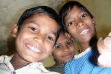 images/knaben/boys-play-775.jpg